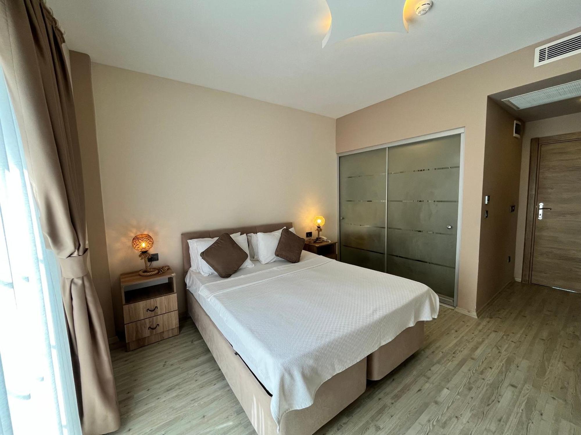 F&G Butik Hotel Алакати Стая снимка